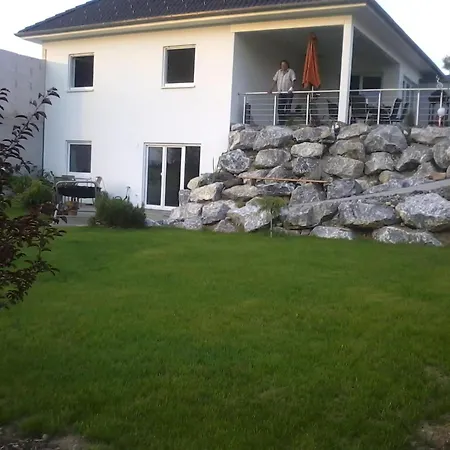 Mit Grosser Gartenterrasse Und Ausblick Apartment Argenbuhl
