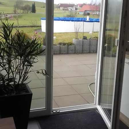 Appartement Mit Grosser Gartenterrasse Und Ausblick